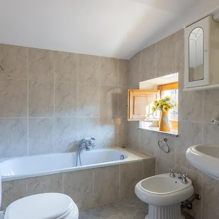 Amazing In With Kitchenette Holiday home Comano (Tuscany)